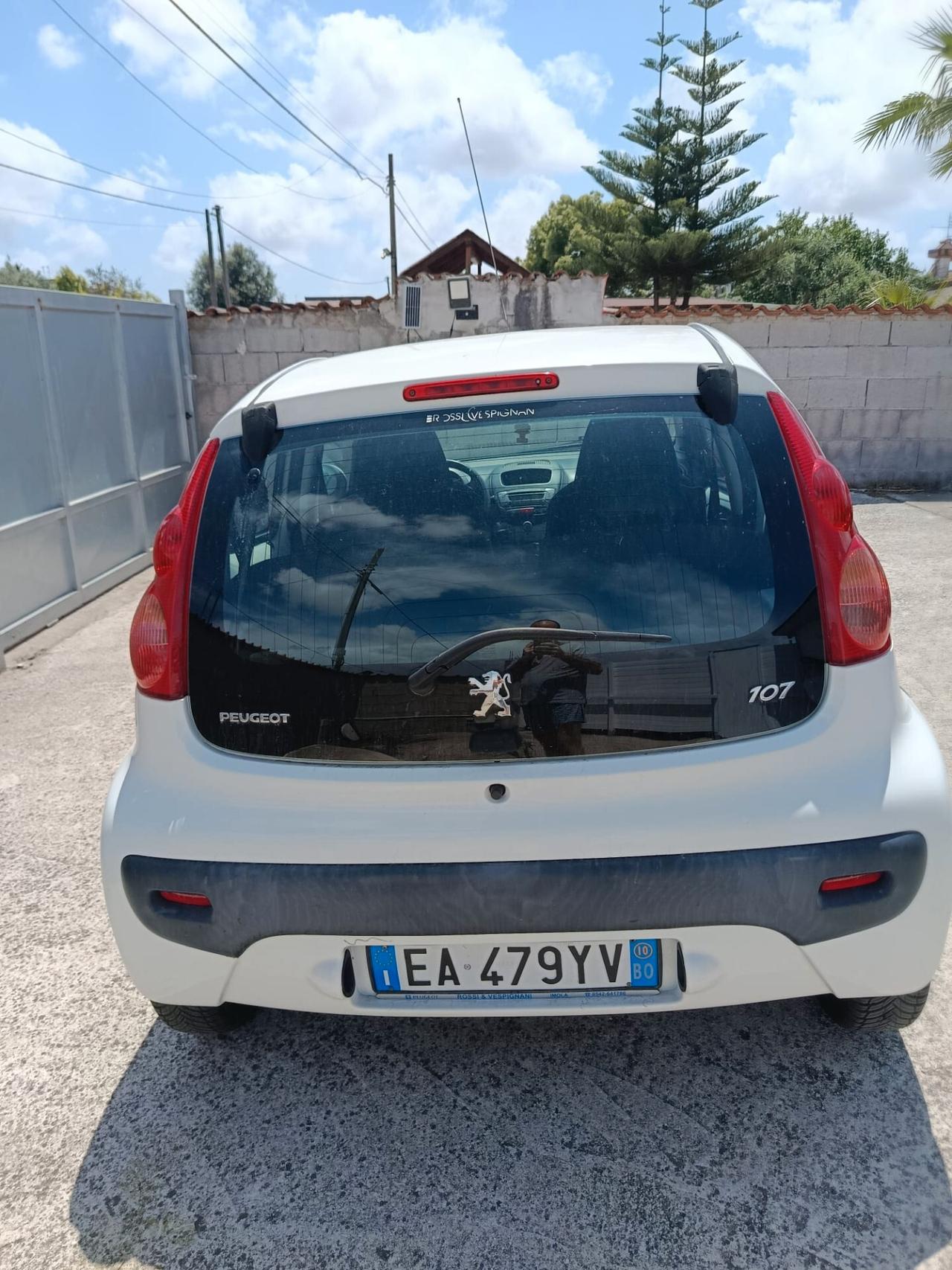 Peugeot 107 1.0 68CV 5p. Sweet Years