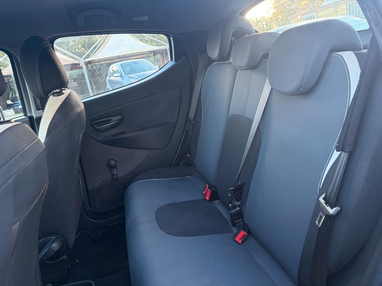 LANCIA YPSILON 1.2 69CV 77.000 KM ANNO 2014