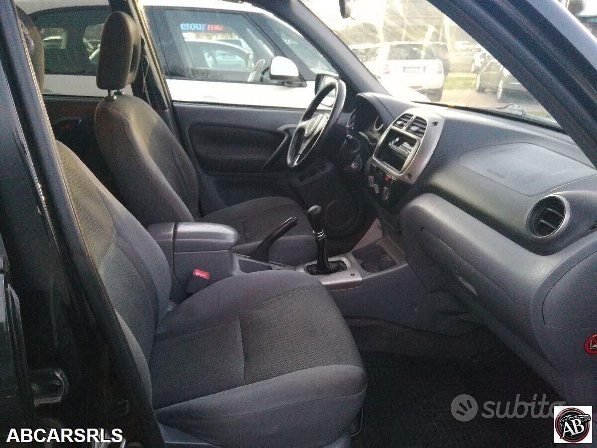 Toyota RAV 4 RAV4 2.0 Tdi D-4D cat 5 porte Sol