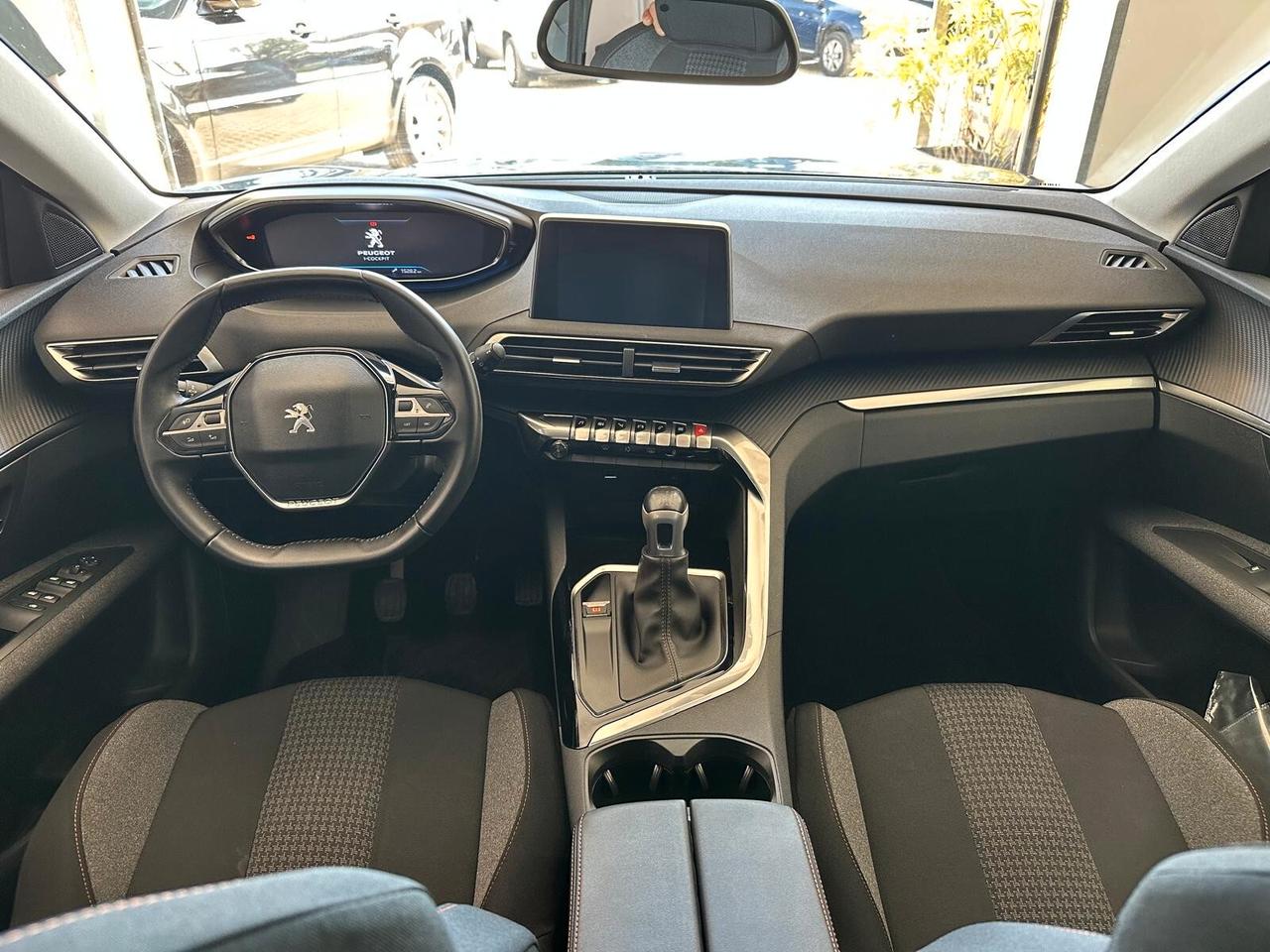 Peugeot 3008 BlueHDi 130 S&S Allure