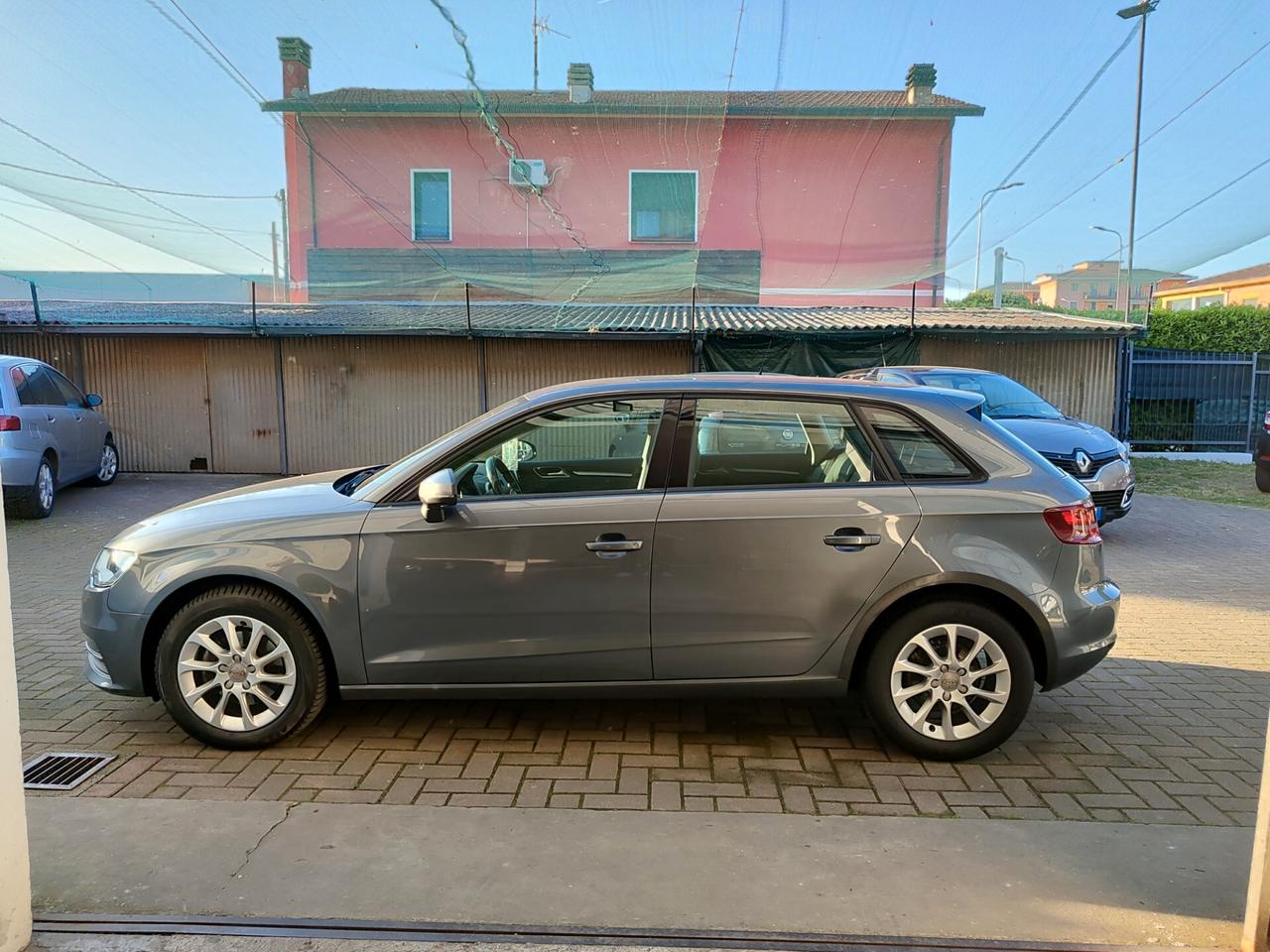 Audi A3 1.6 TDI S tronic Business