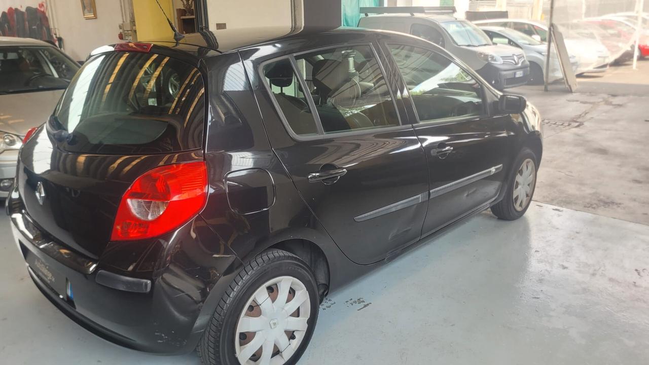 Renault Clio Storia 1.2 5 porte