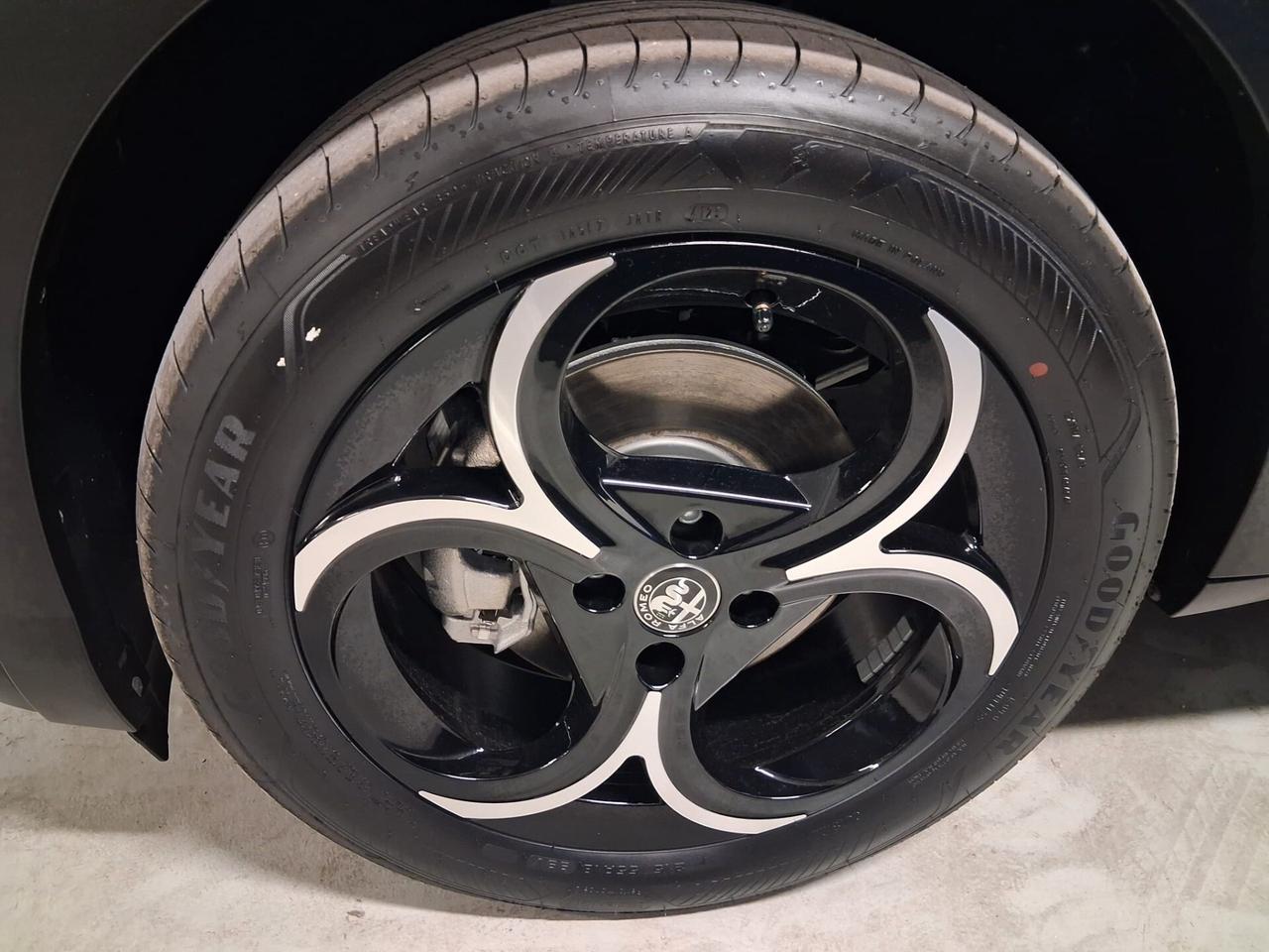 Alfa Romeo Junior 1.2 145 CV Hybrid eDCT6 Speciale