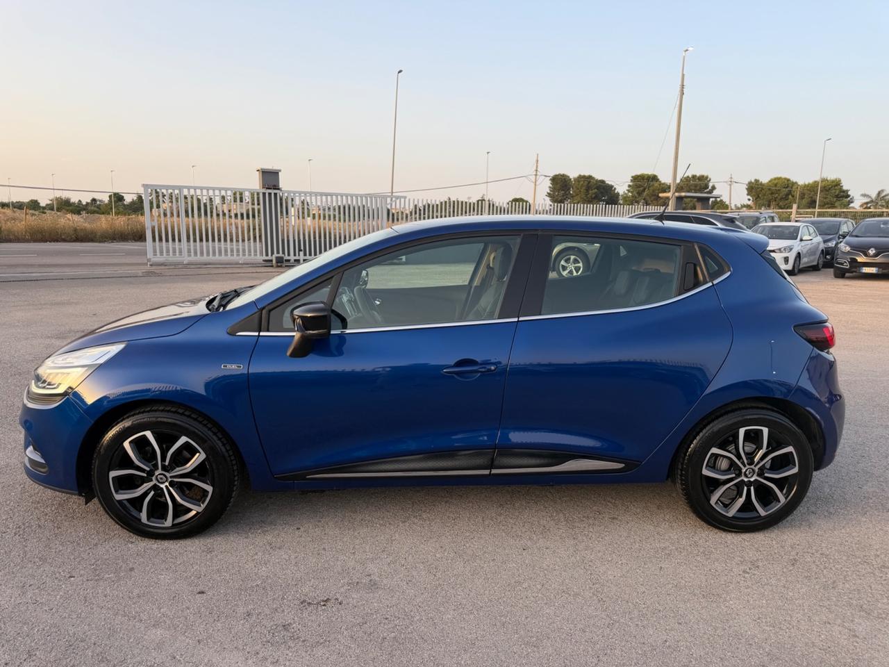 RENAULT CLIO 0.9 TCe 90 CV DUEL FUL LED PELLE MY18