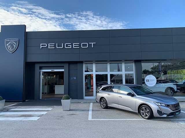 Peugeot 308 PureTech Turbo 130 S&S EAT8 SW Allure
