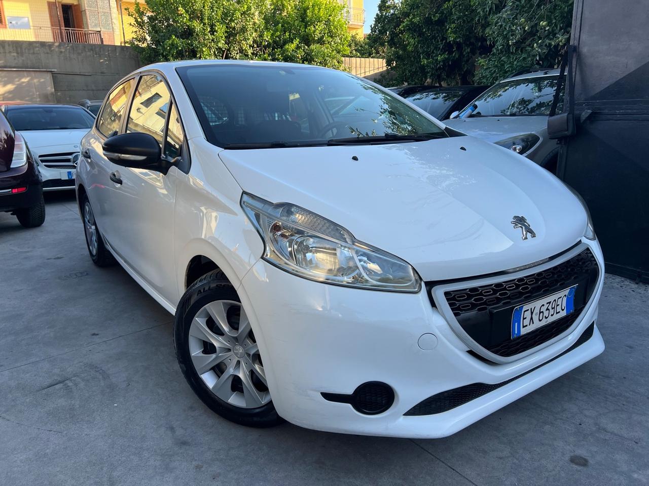 Peugeot 208 1.4 HDi 68 CV 5 porte Van Furgone
