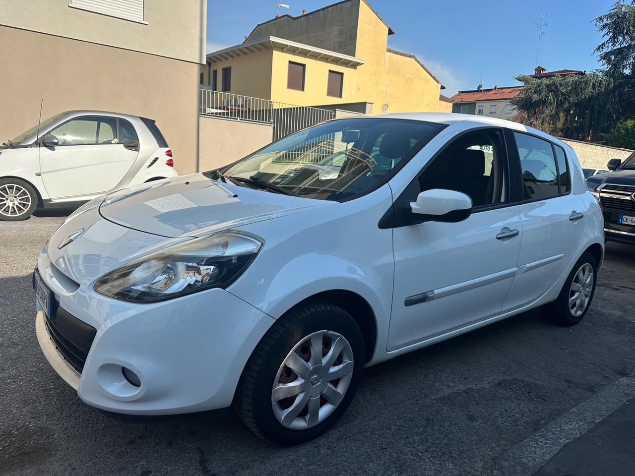 Renault Clio 1.2 16V 5 porte Luxe - euro 5 - solo 59000 km