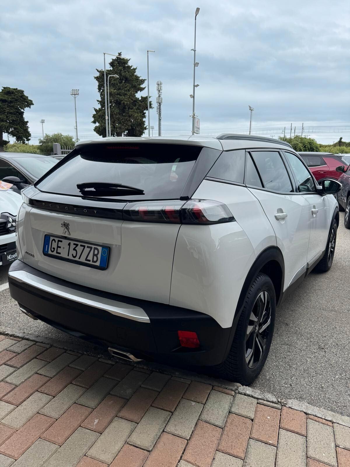 Peugeot 2008 PureTech 130 S&S EAT8 Allure