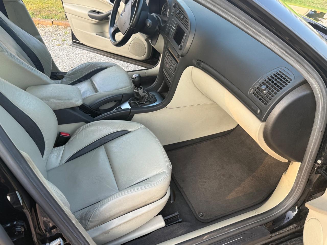 Saab 9-3 Sport Sedan 1.9 TiD Vector