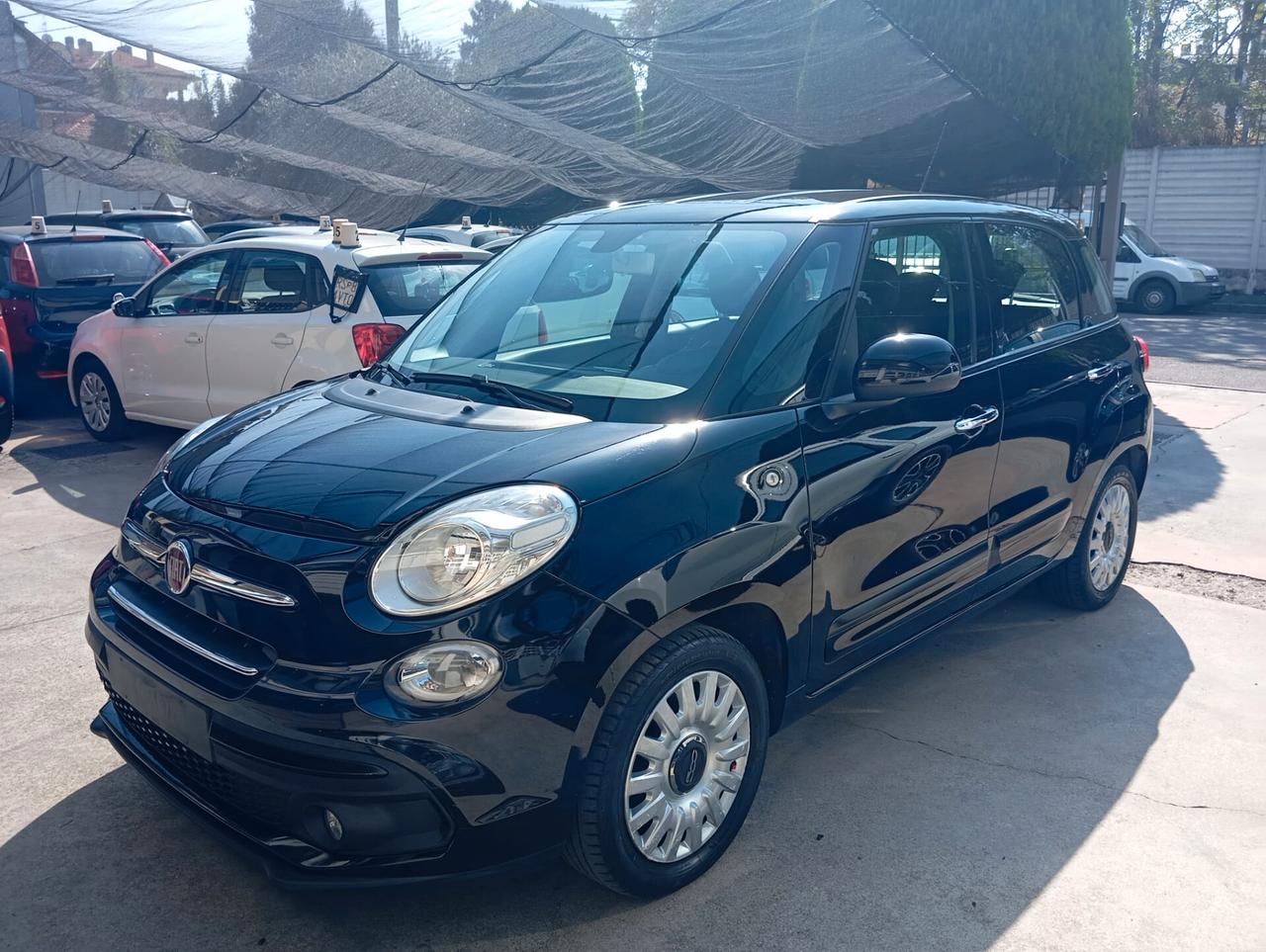 Fiat 500L 1.4 95 CV Lounge si valutano permute