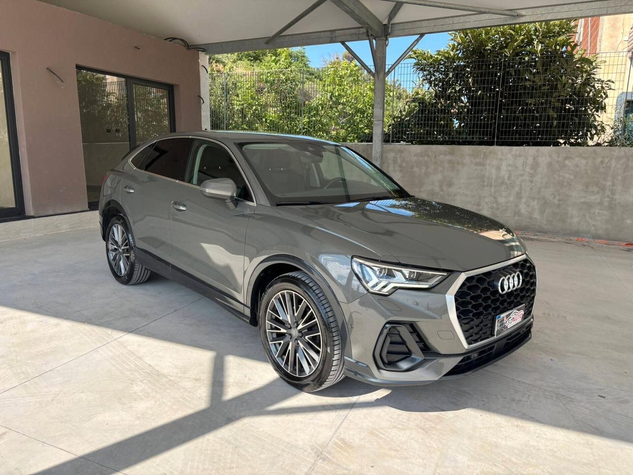 Audi Q3 2.0 Tdi SportBack 150 CV Sport !'!'!