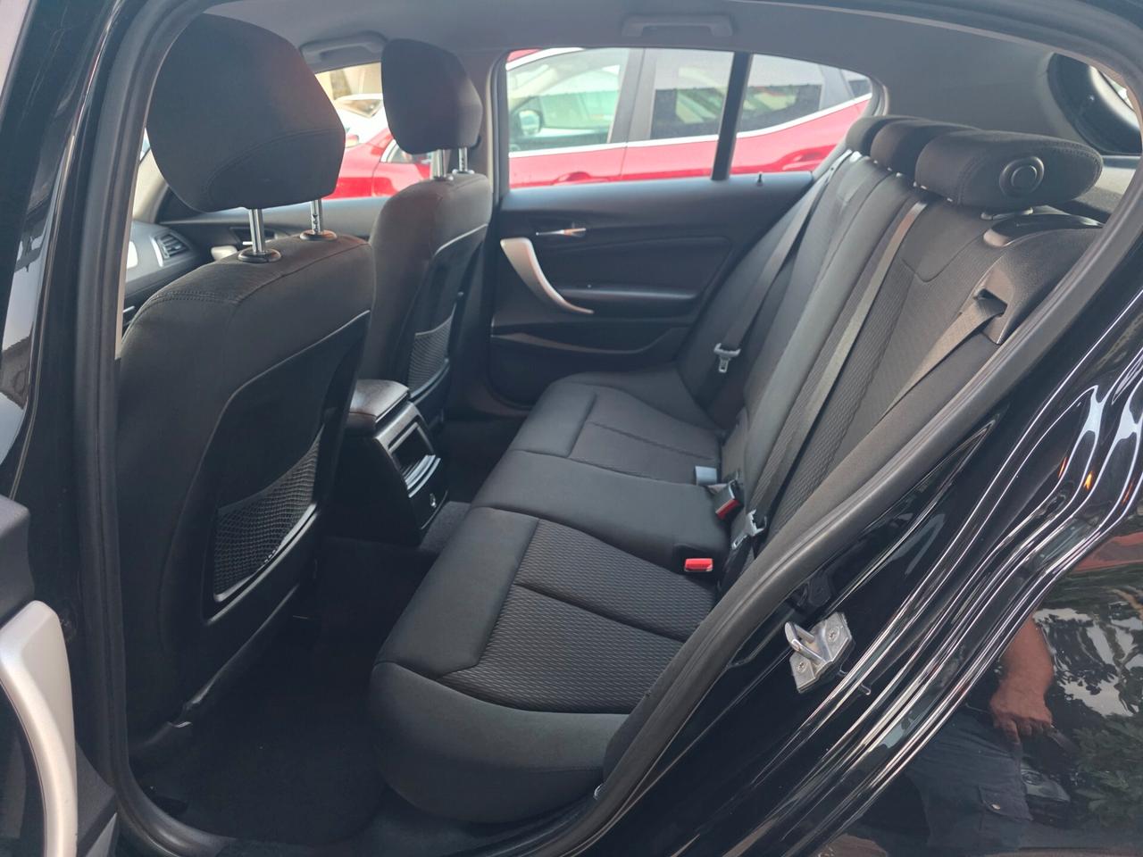 Bmw 118d 5p. Advantage