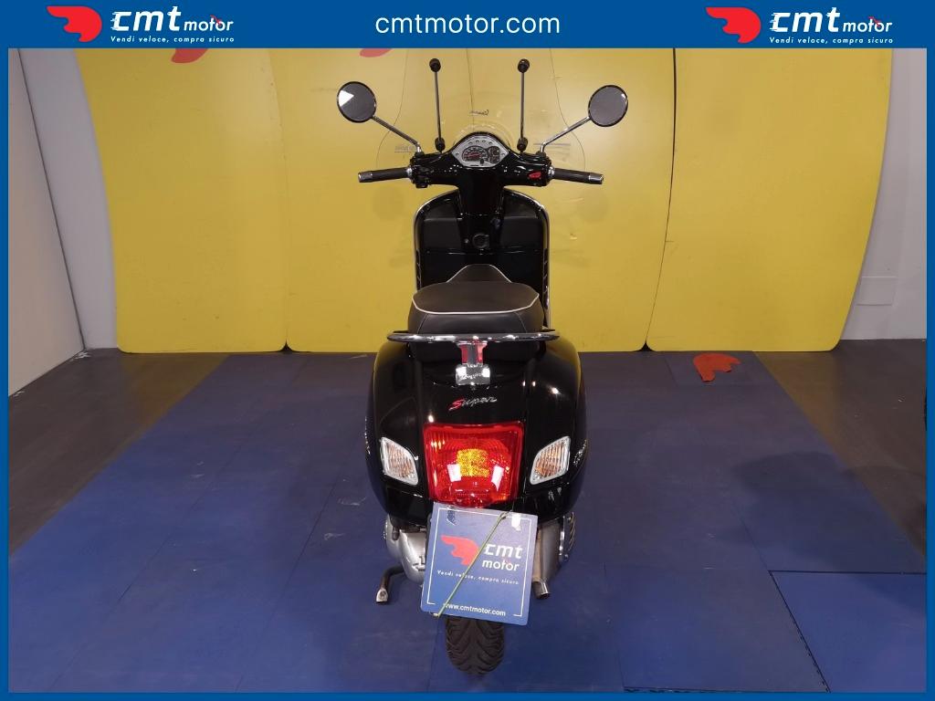 Vespa GTS 300 - 2013