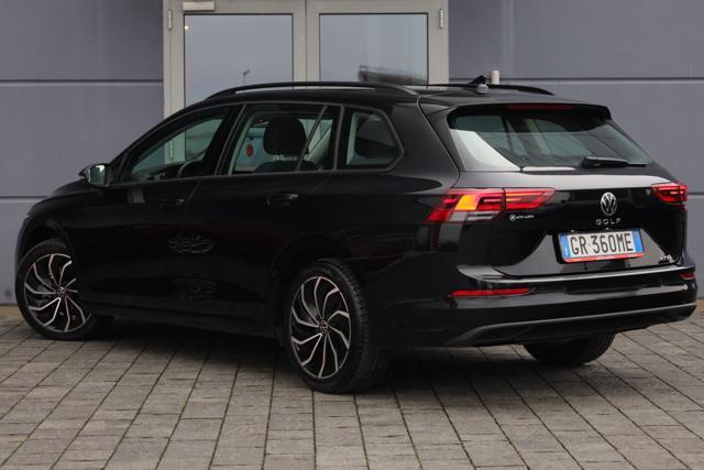 VOLKSWAGEN Golf Variant 1.0 eTSI EVO DSG Life