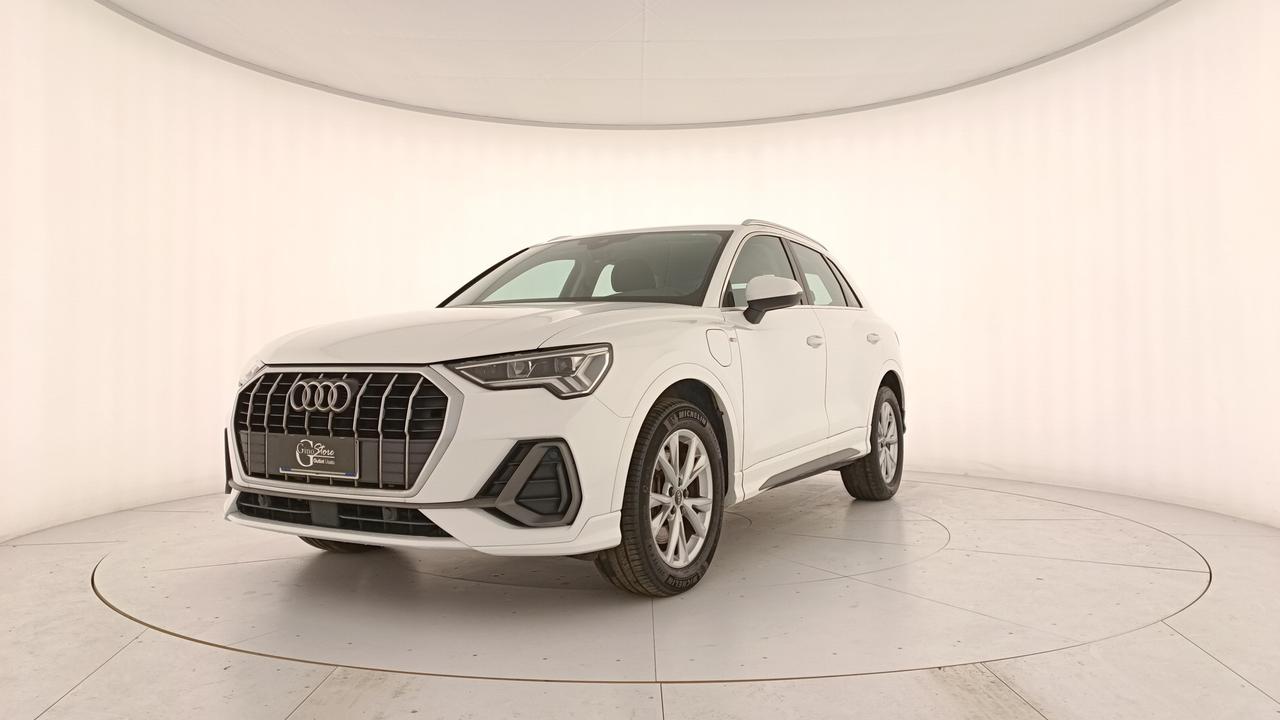 AUDI Q3 II 2018 - Q3 II 2018 - Q3 45 1.4 tfsi e S Line Edition s-tronic