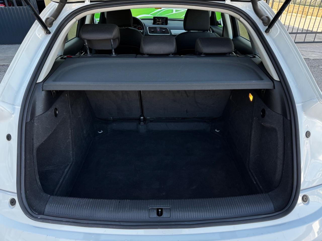 Audi Q3 2.0 TDI 177 CV quattro S tronic Business Plus