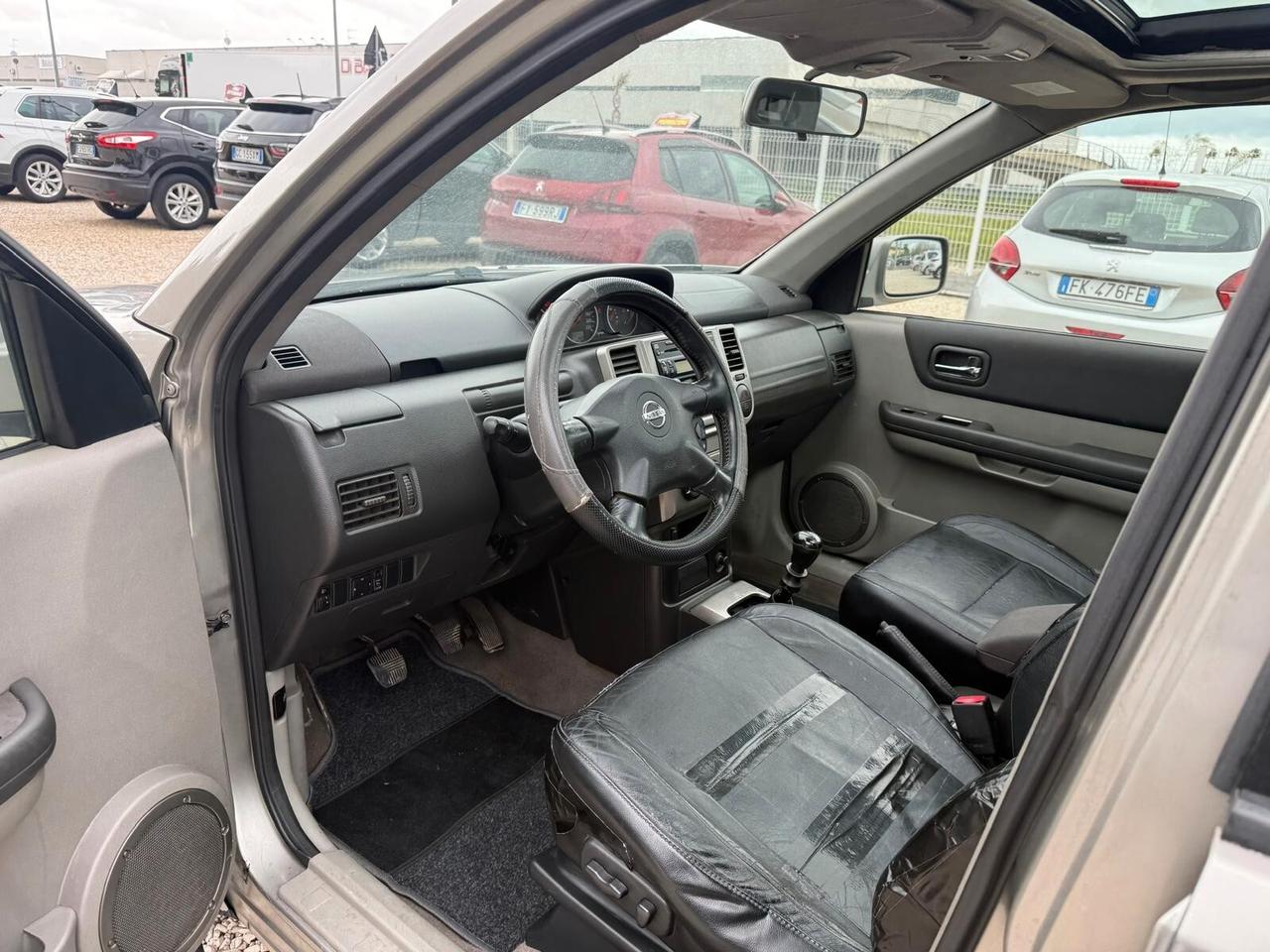 Nissan X-Trail 2.2 dCi Elegance