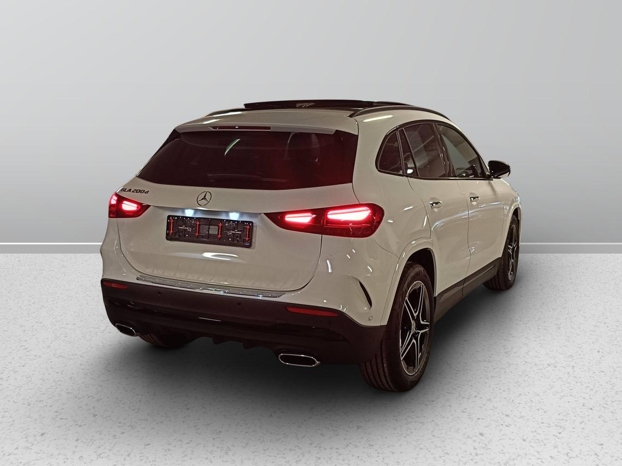 Mercedes-Benz GLA 200 d automatic