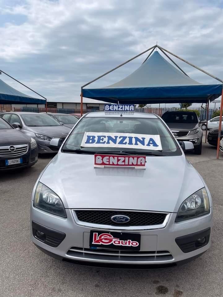 FORD FOCUS 1.6 BENZINA