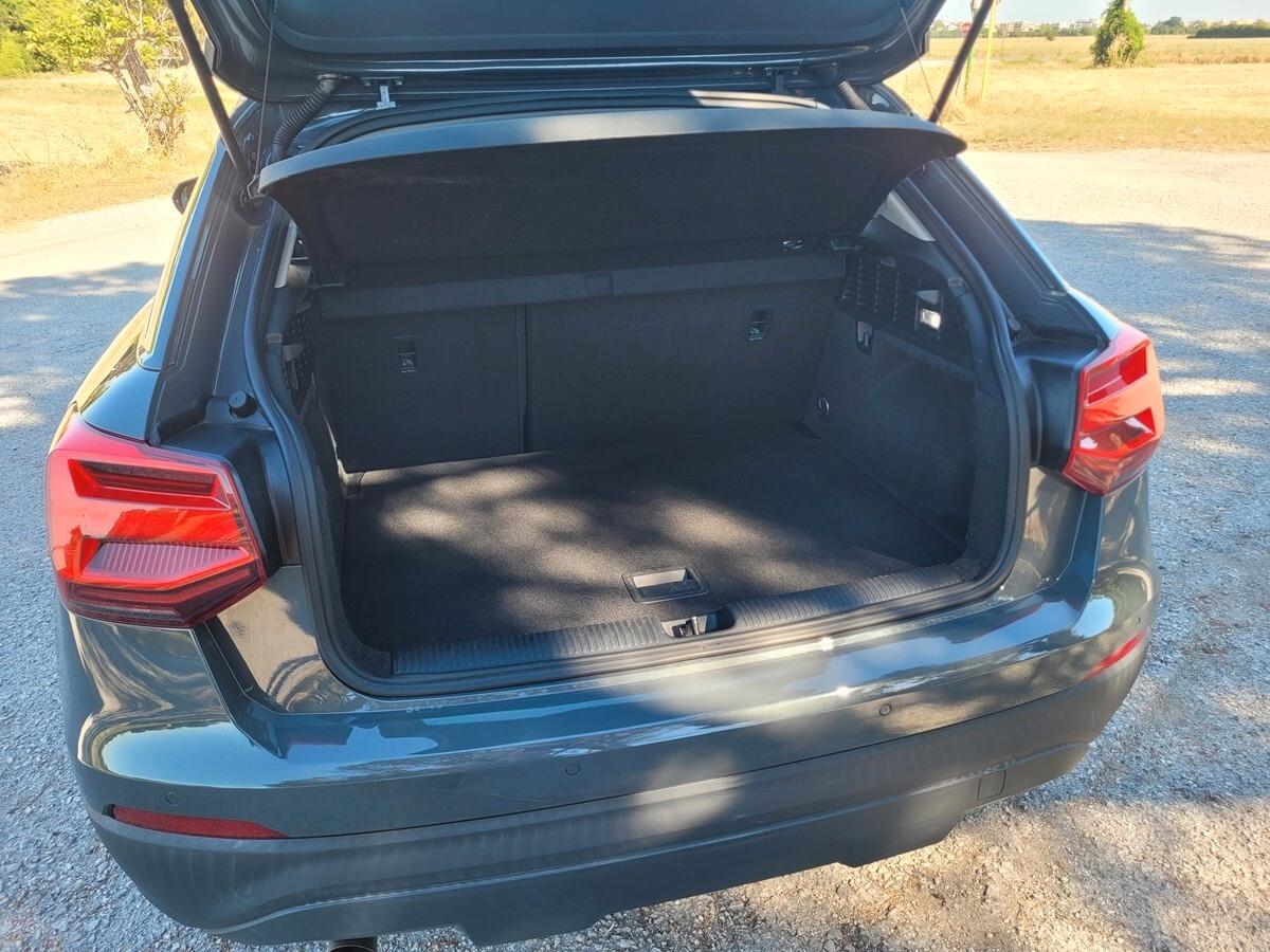 Audi Q2 30 TDI S tronic Business