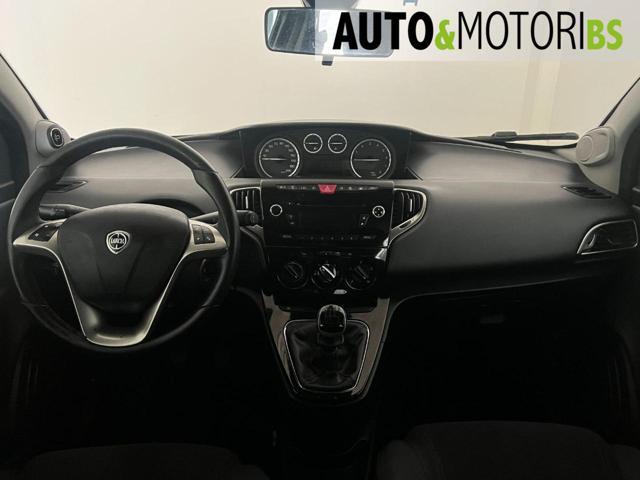 LANCIA Ypsilon 1.2 69 CV 5 porte Silver