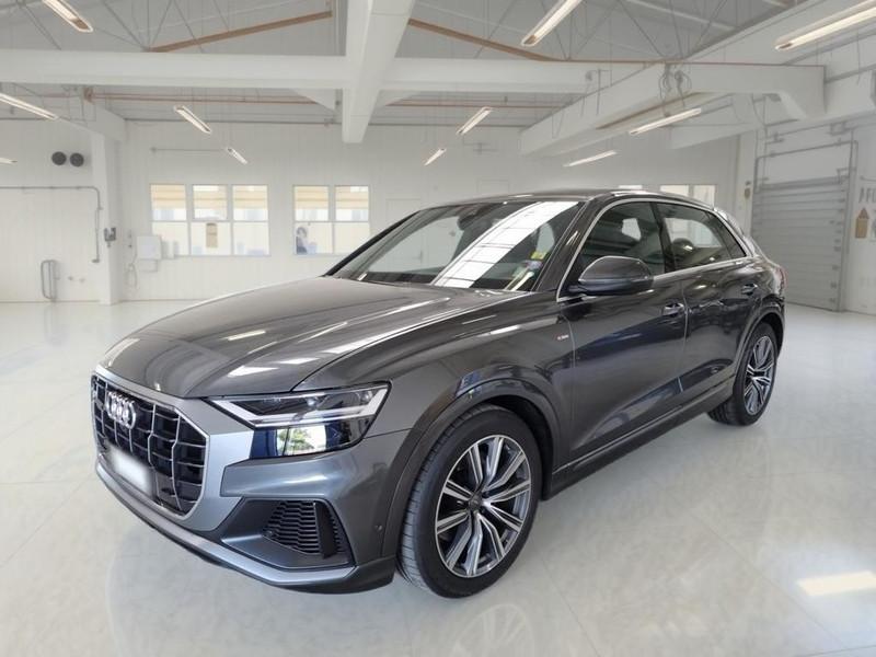 AUDI Q8 50 TDI MHEV 210kW quattro tiptronic Sport