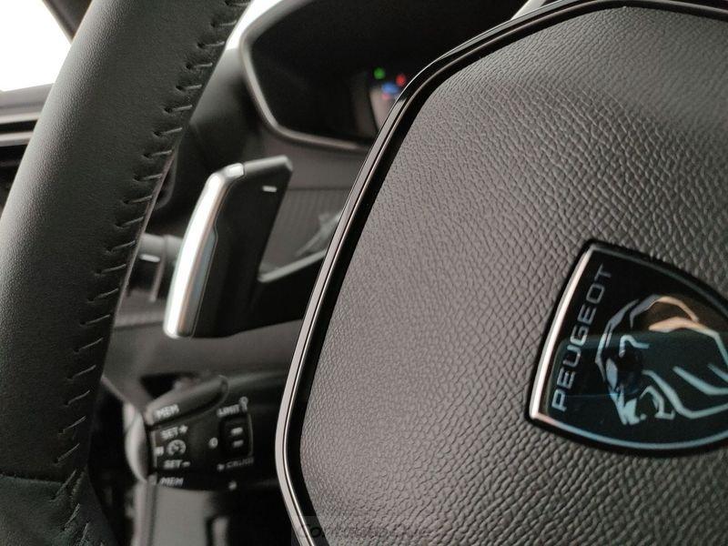Peugeot 2008 2008 1.2 hybrid Allure 145cv e-dcs6 - Pack Vision e Drive Assist Plus