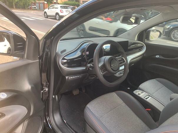 Fiat 500 500e Berlina 42 kWh Icon