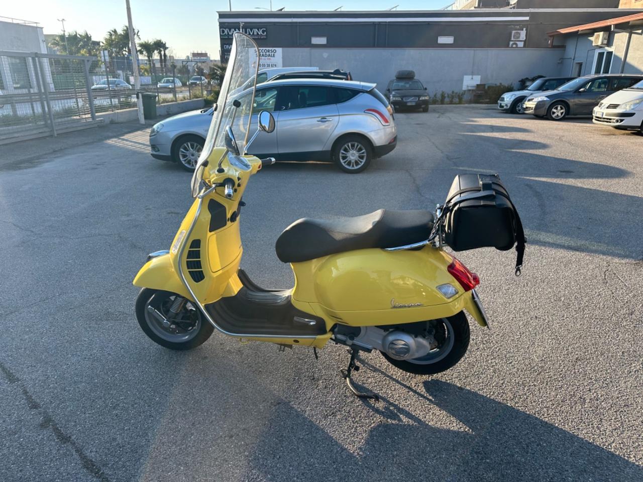 Piaggio Vespa 250 GTS