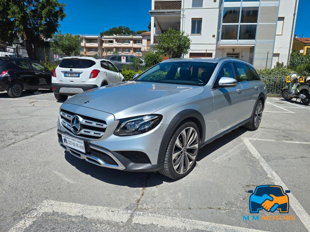 Mercedes E 220 D Premium 4Matic 9G-Tronic Plus Station Wagon All-Terrain