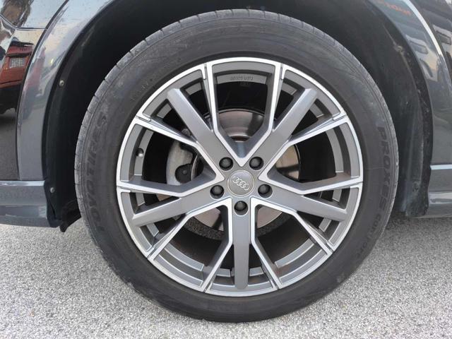 AUDI Q3 SPB 35 TDI quattro S tronic S line edition