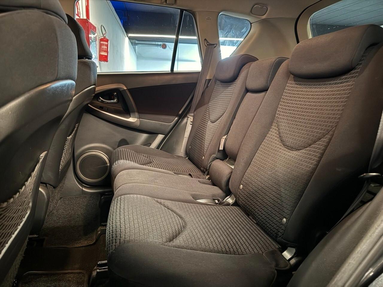 Toyota RAV 4 Crossover 2.0 Sol 4x4