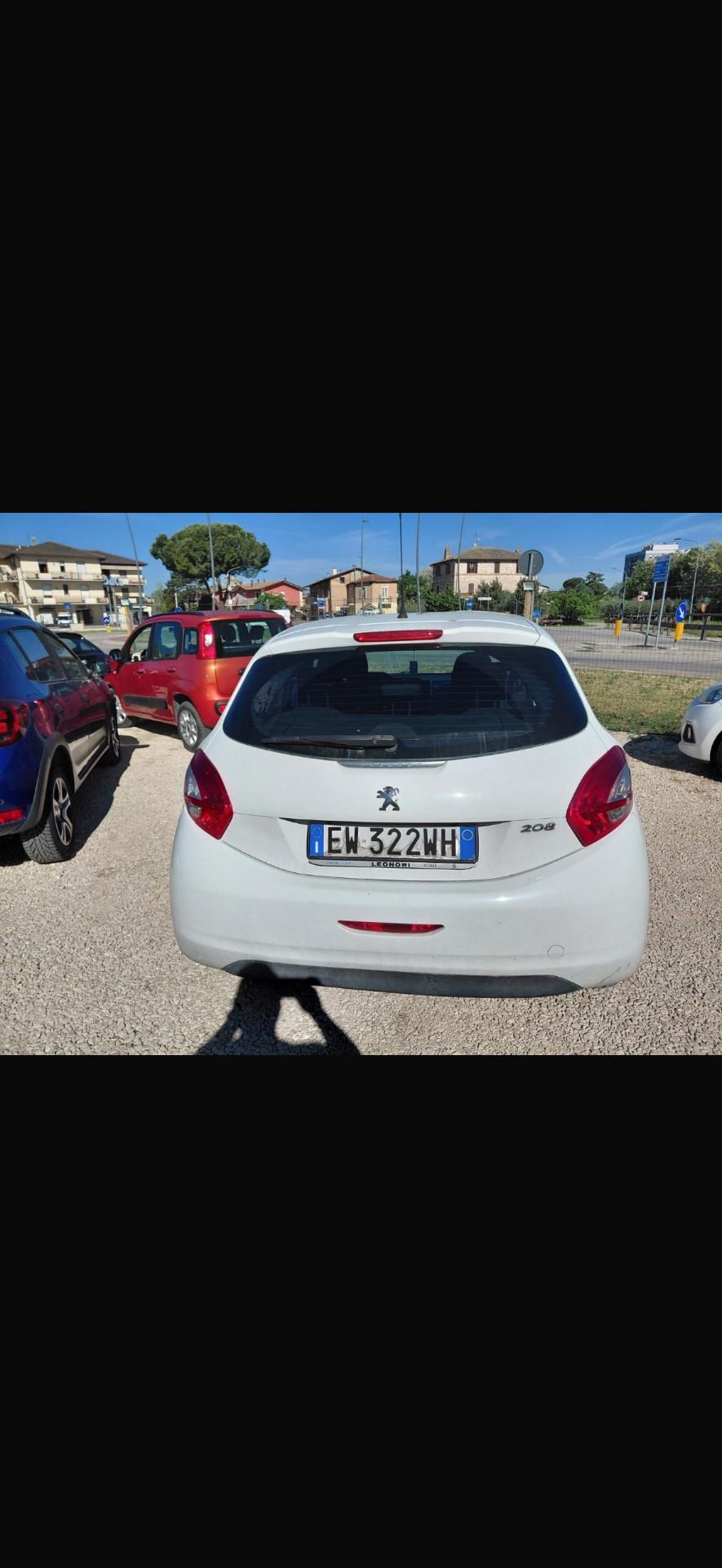 Peugeot 208 1.4 HDi 68 CV 5 porte Access