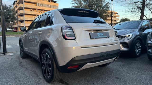 FIAT 600 HYBRID 1.2 110CV DCT MHEV LA PRIMA*24M.G.*CAM360°*