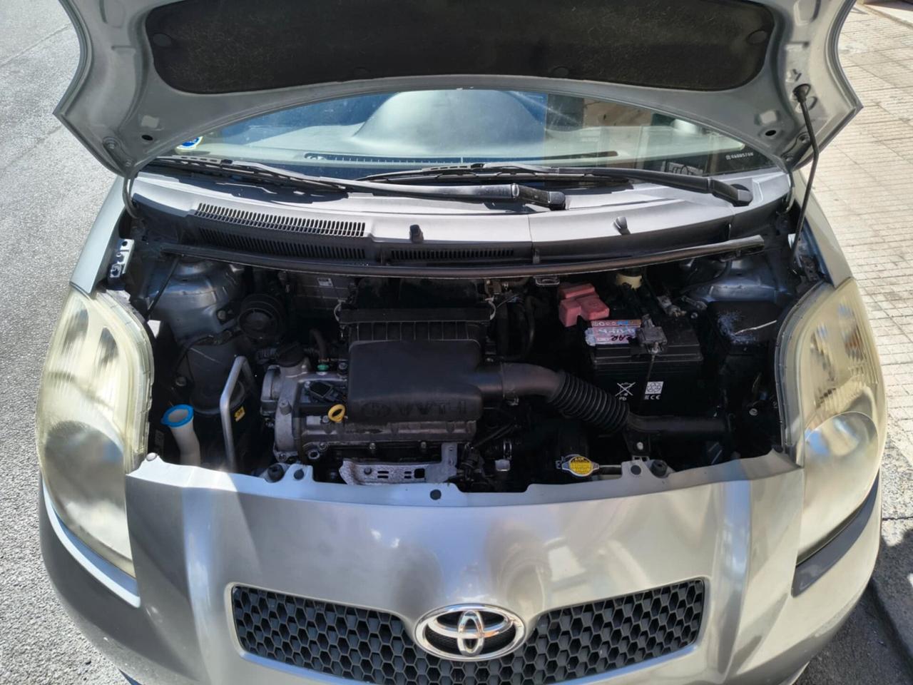 Toyota Yaris Verso 1.3i 16V cat Sol '03