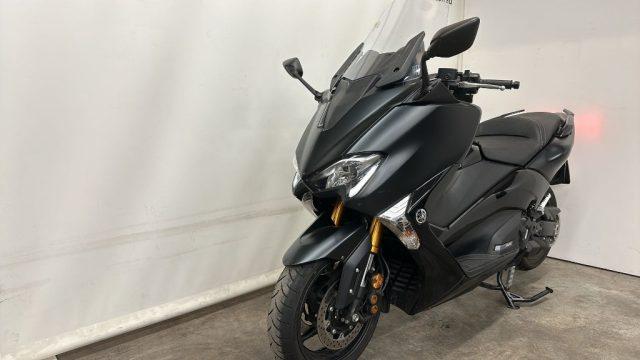 YAMAHA T Max 530 .