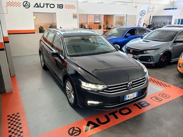 VOLKSWAGEN Passat Variant 2.0 TDI DSG Business + KM SOLO AUTOSTRADA!!!