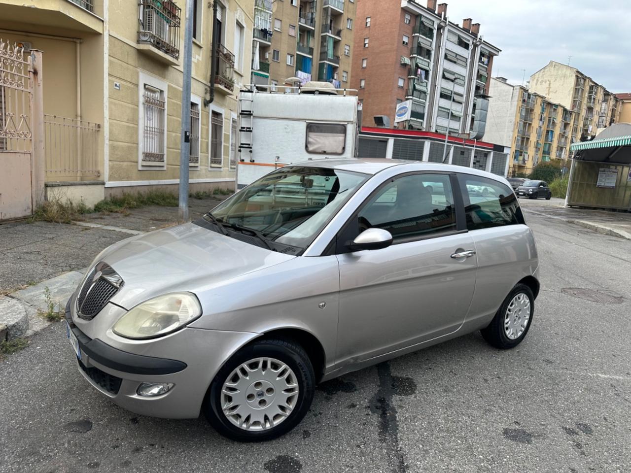 Lancia Ypsilon 1.2 Argento pochi km