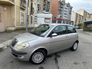 Lancia Ypsilon 1.2 Argento pochi km