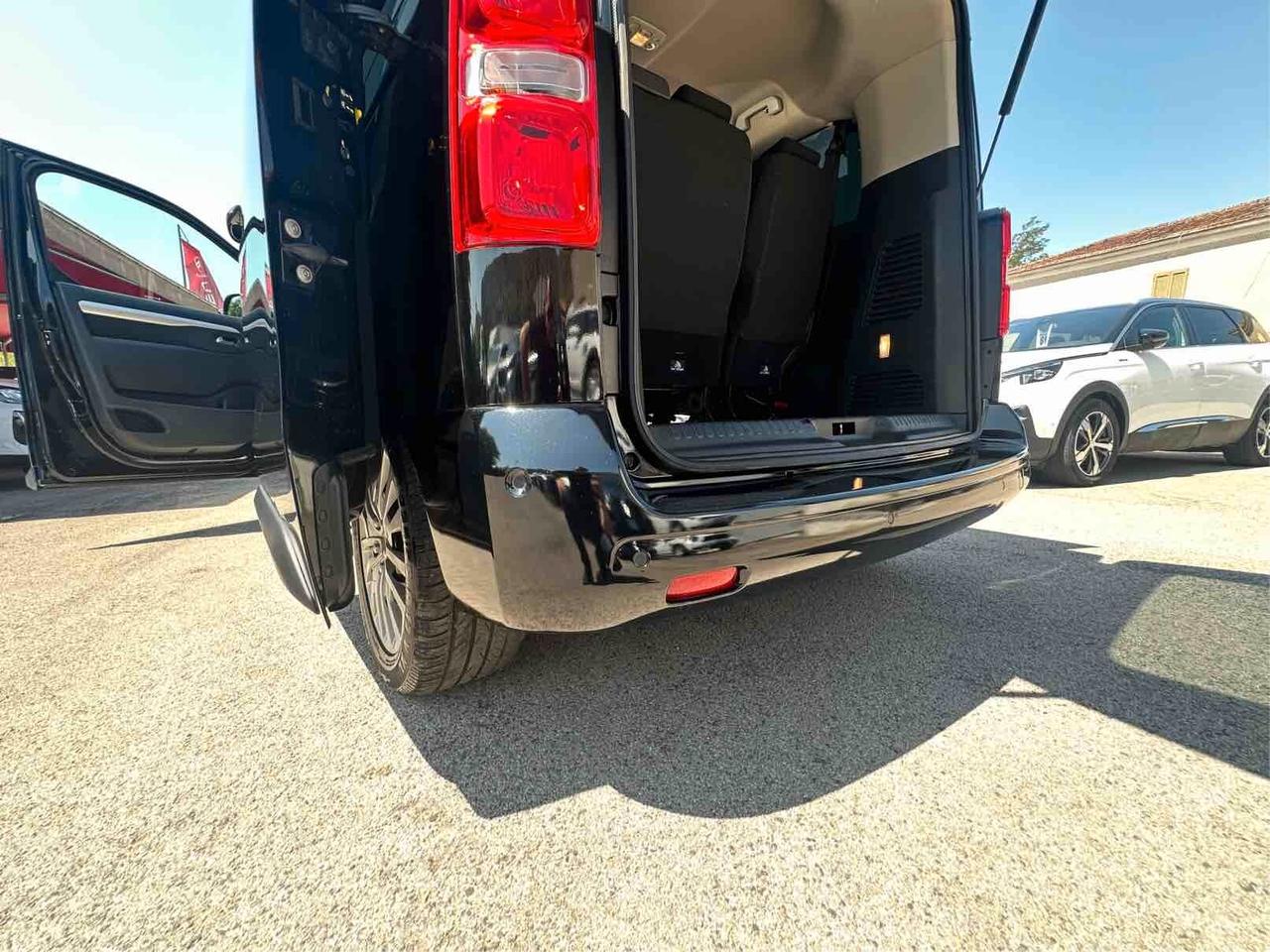 Peugeot Traveller BlueHDi 140 S&S EAT8 Standard Business