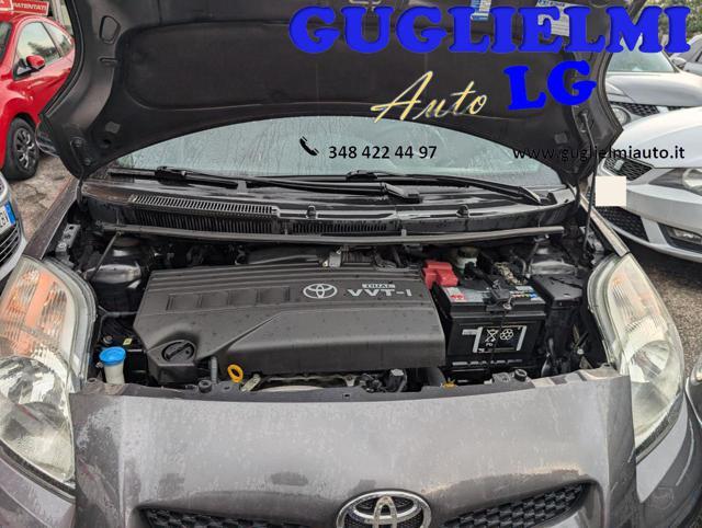 TOYOTA Yaris 1.3 5 porte Sol NEOPATENTATI