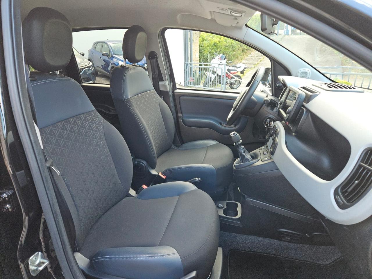Fiat Panda 1.0 FireFly S&S Hybrid City Cross