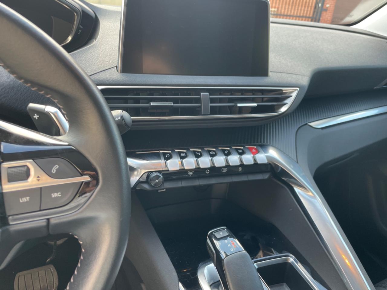 Peugeot 3008 BlueHDi 130 EAT8 Business KM 49500