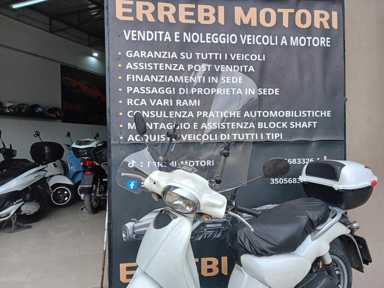 Aprilia Scarabeo 100.