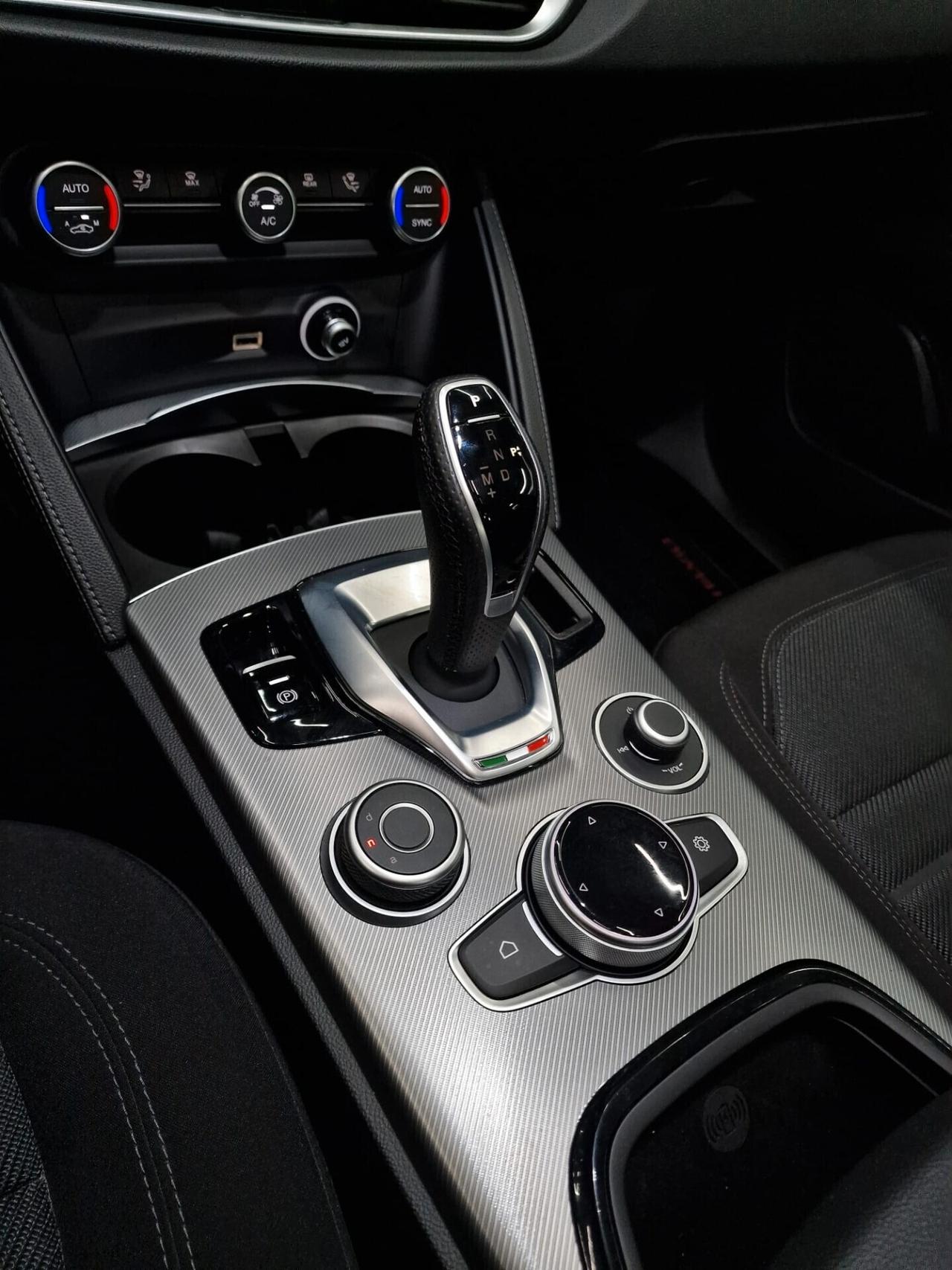 Alfa Romeo Stelvio 2.2 Turbodiesel 160 CV AT8 RWD Sprint Tetto Apribile