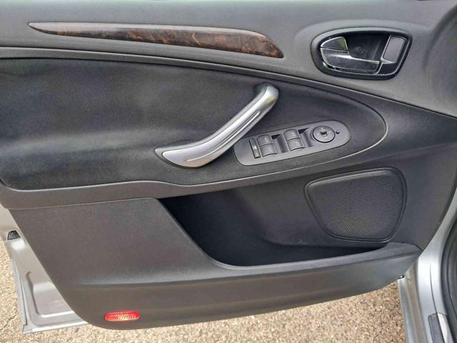 FORD Galaxy 2.0 TDCi 140 CV Ghia 7 posti NEOPAENTATI