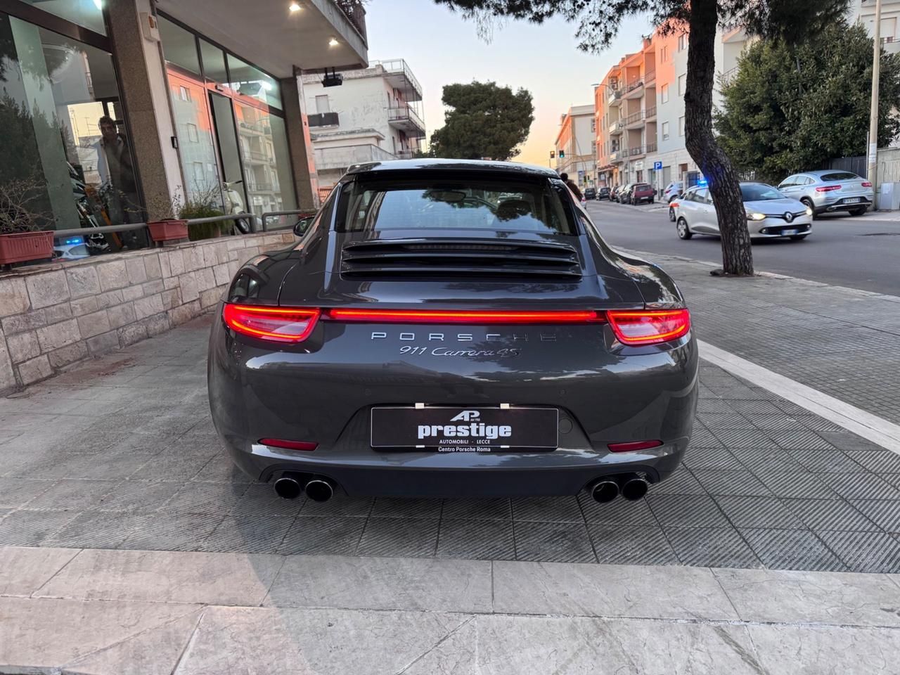 Porsche 911 3.8 Carrera 4S Coupé