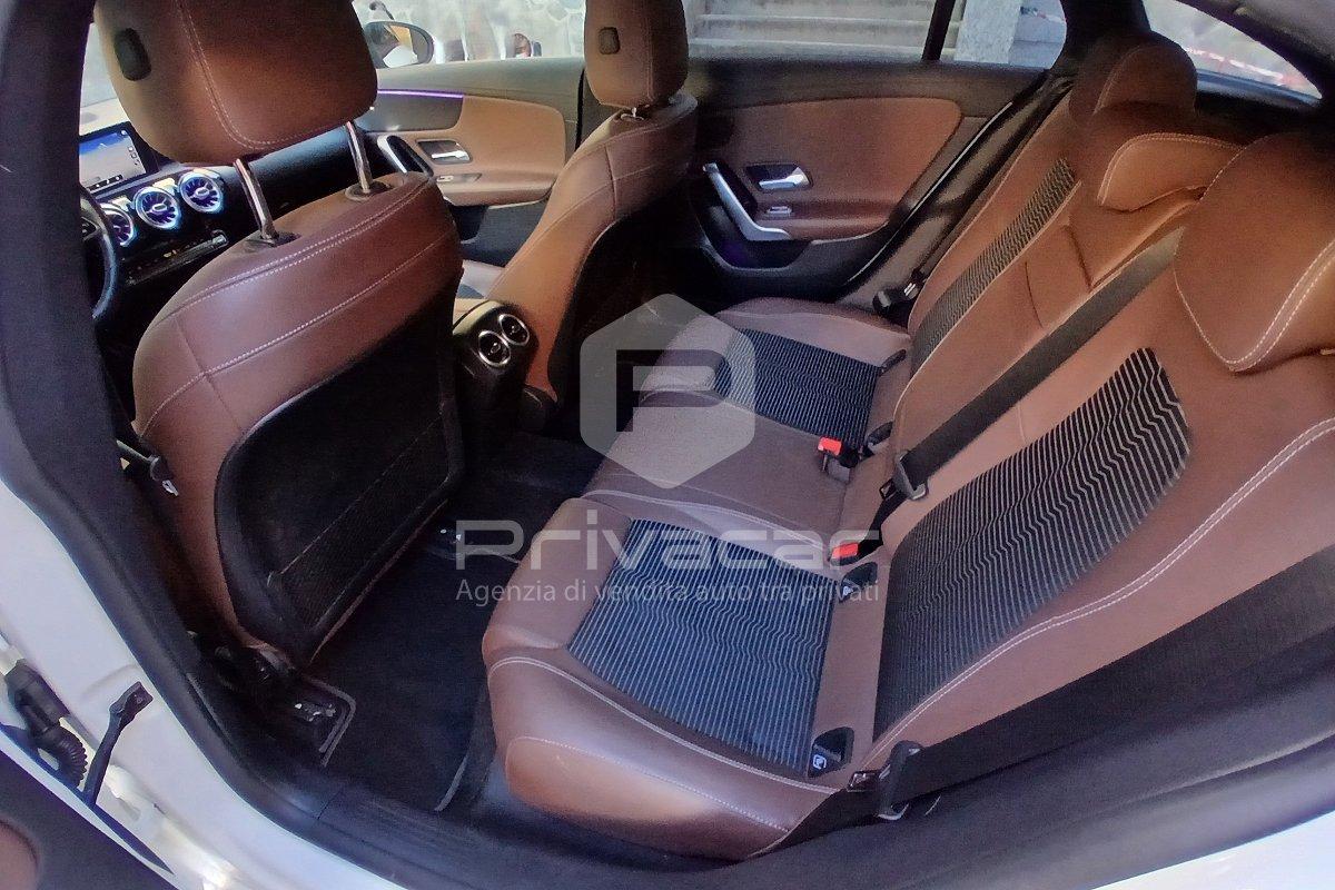 MERCEDES CLA 200 Automatic Shooting Brake Business