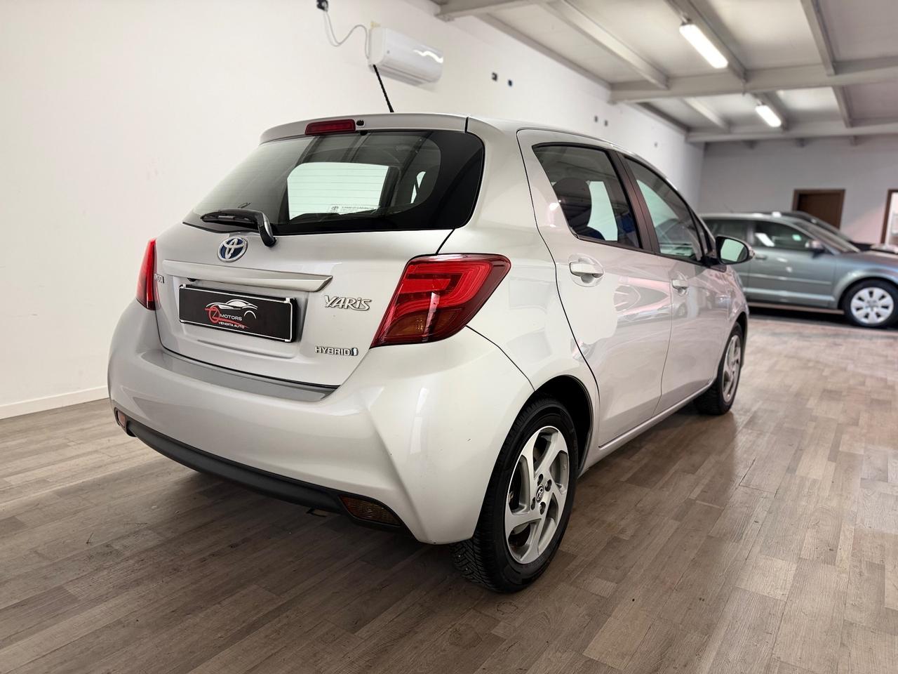 Toyota Yaris 1.5 Hybrid 5 porte Active AUTOMATICA NEOPATENTATI