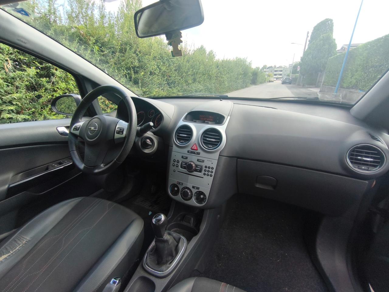 OPEL CORSA 1,2 BENZINA- KM 110000- OK NEOPATENTATI